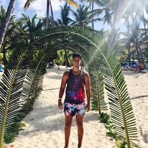 Meet your Posher, Christian